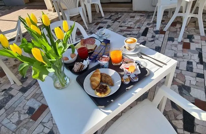 Отель Franca Мизано-Адриатико