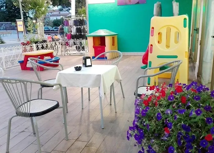 Отель Franca 3*